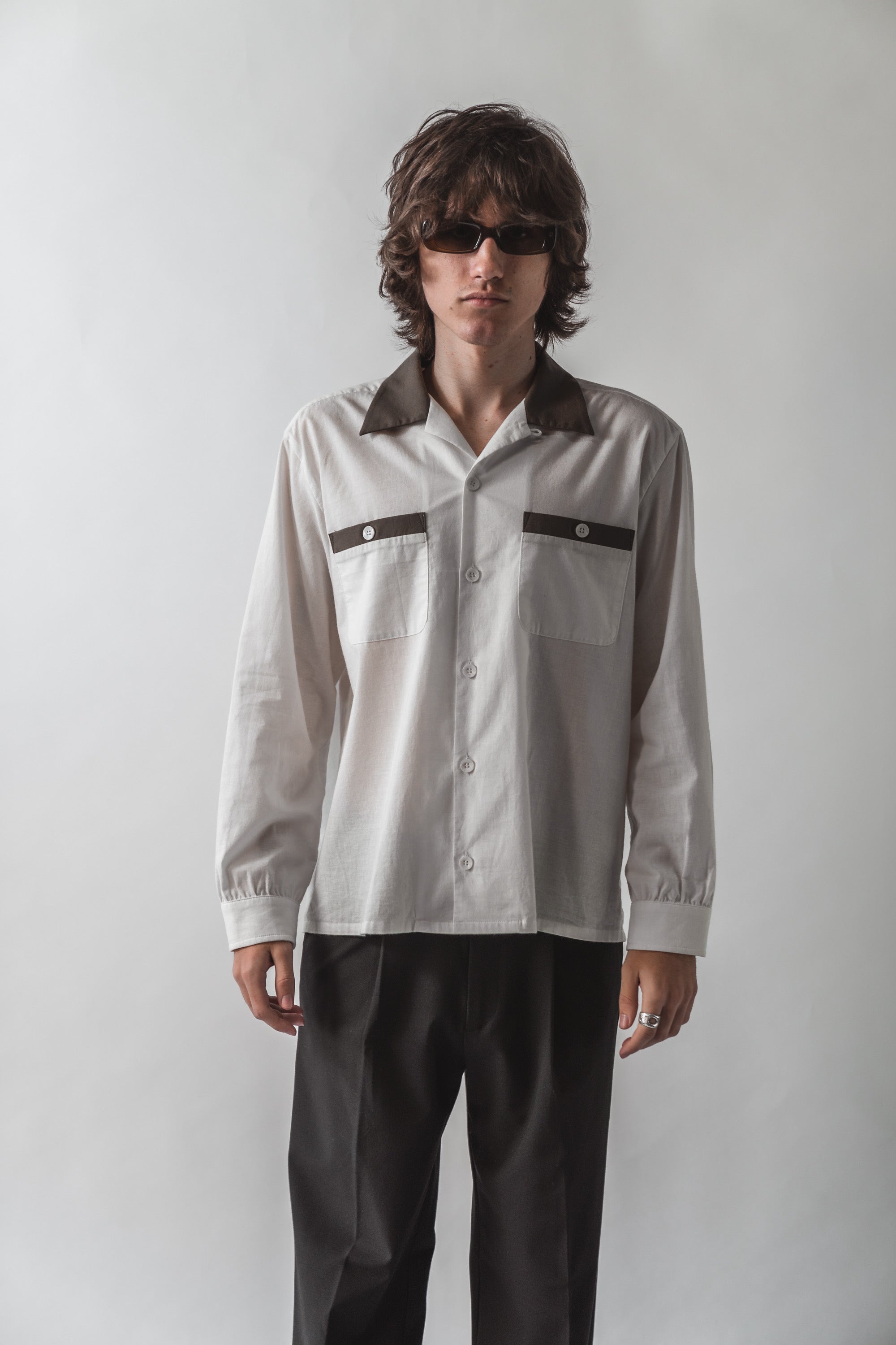 loop collar shirt